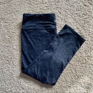 Athleta 7/8 Black Shimmer Tight Size Medium